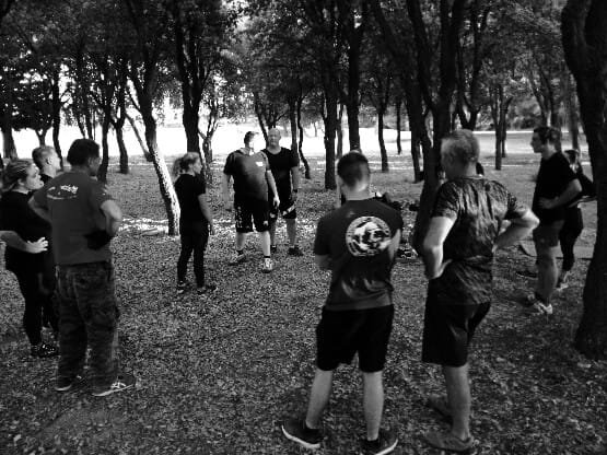 Stage en forêt — KMG Méditerranée
